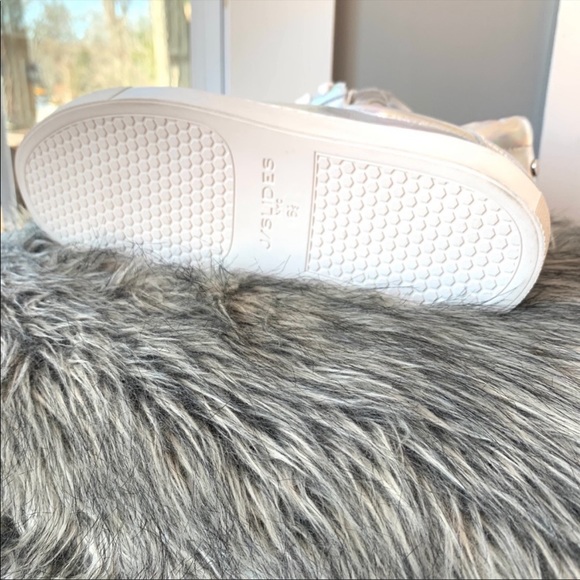 J Slides metallic leather sneakers display pair - Picture 5 of 7